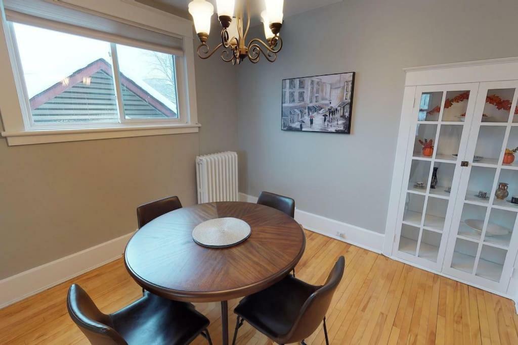 Bright, Clean, Private. In The Heart Of Downtown! Parking, Wi-Fi And Netflix Included Leilighet Ottawa Eksteriør bilde