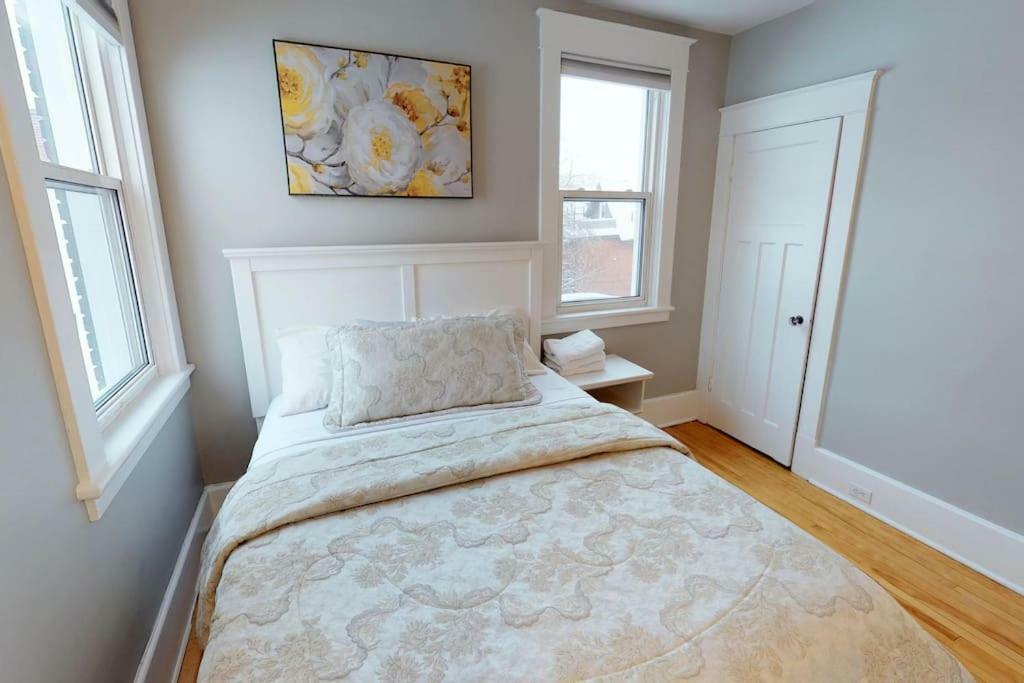 Bright, Clean, Private. In The Heart Of Downtown! Parking, Wi-Fi And Netflix Included Leilighet Ottawa Eksteriør bilde